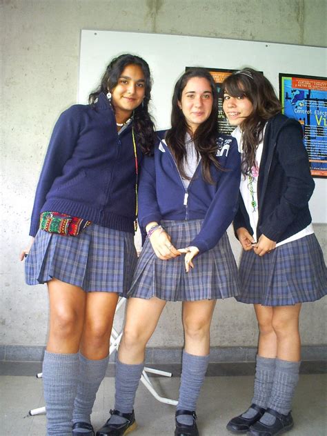 colegialas de verdad|Colegialas de Verdad: Realities of Schoolgirls in Today’s World.